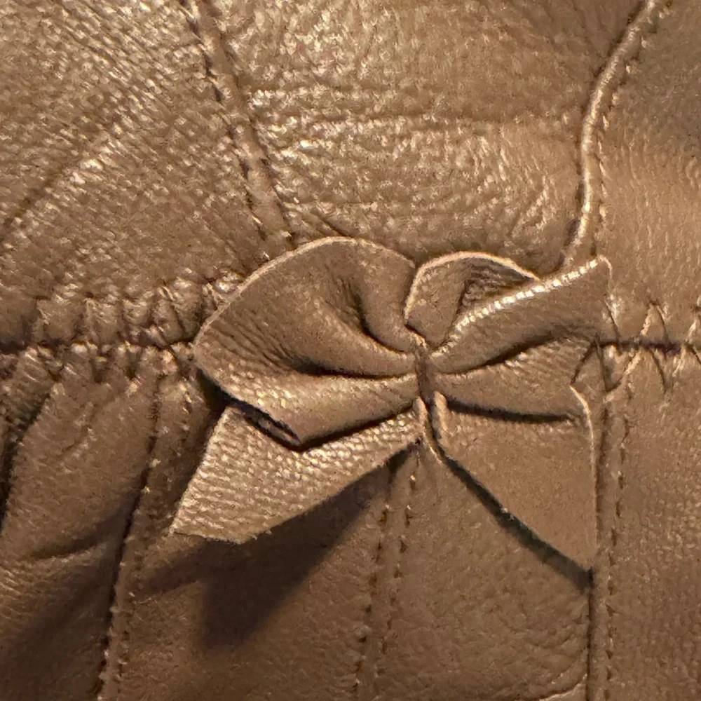 GLOVES Women’s Gloves Brown Faux Leather Bows Fur Lined Soft Driving Fashion EUC